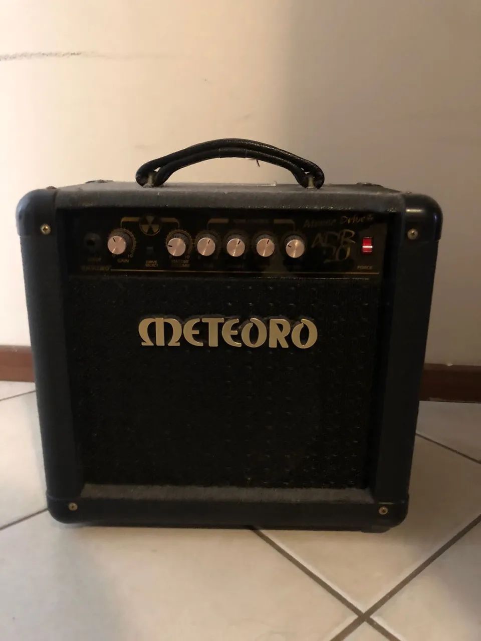 Amplificador Meteoro ADR 20 usado