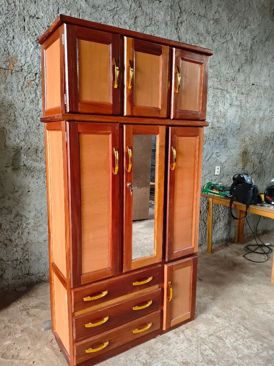 Guarda roupa de solteiro 3 portas com maleiro  - Foto 3
