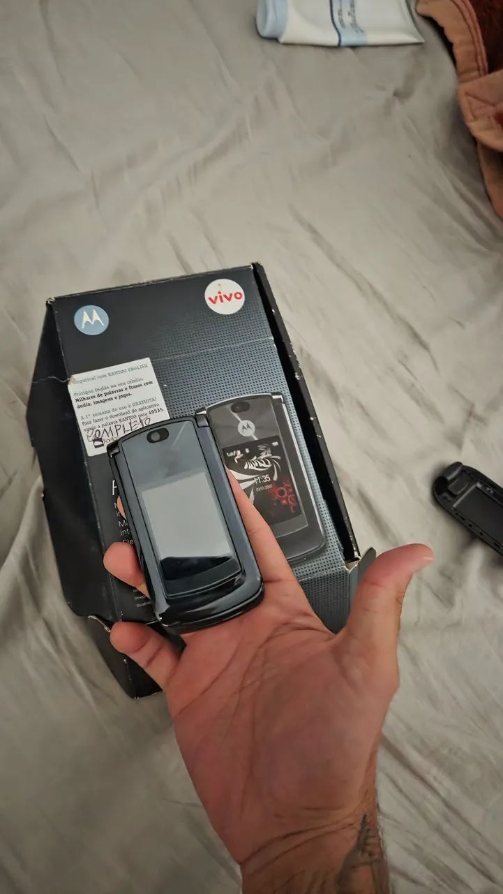 Motorola v8