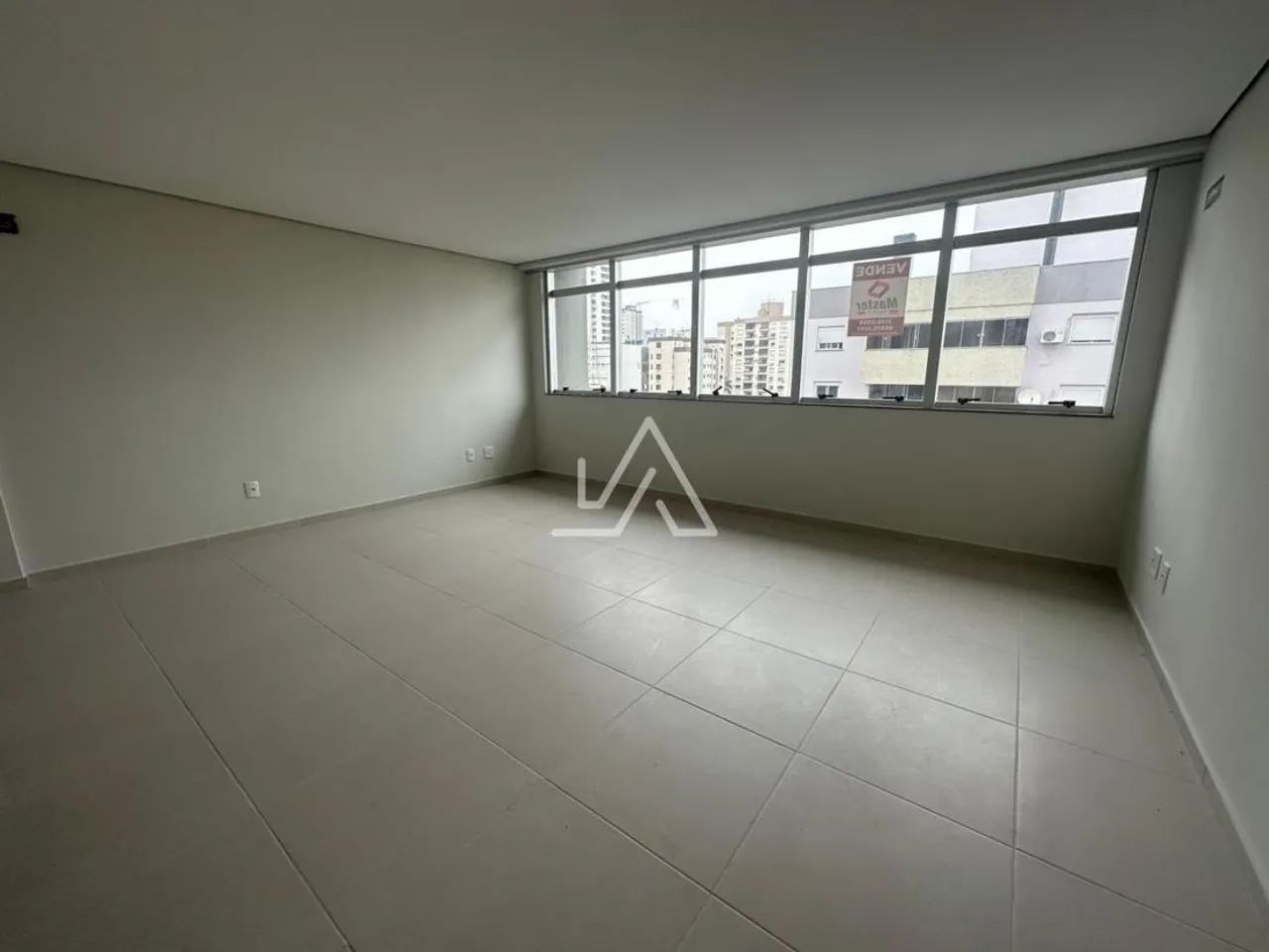 SALA COMERCIAL ALPHA OFFICES