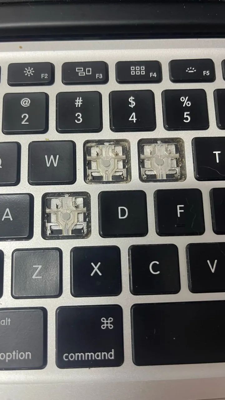 MacBook A1502 - i5 4gb. 120gb - Foto 2