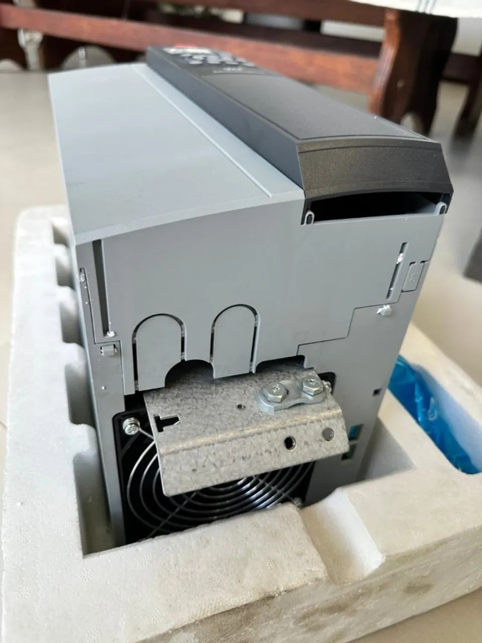 Inversor Danfoss VLT AutomationDrive FC-301 20HP 380-480Vac