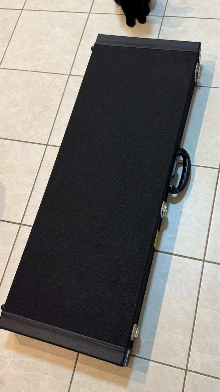 CASE PARA GUITARRA TELECASTER - Foto 3
