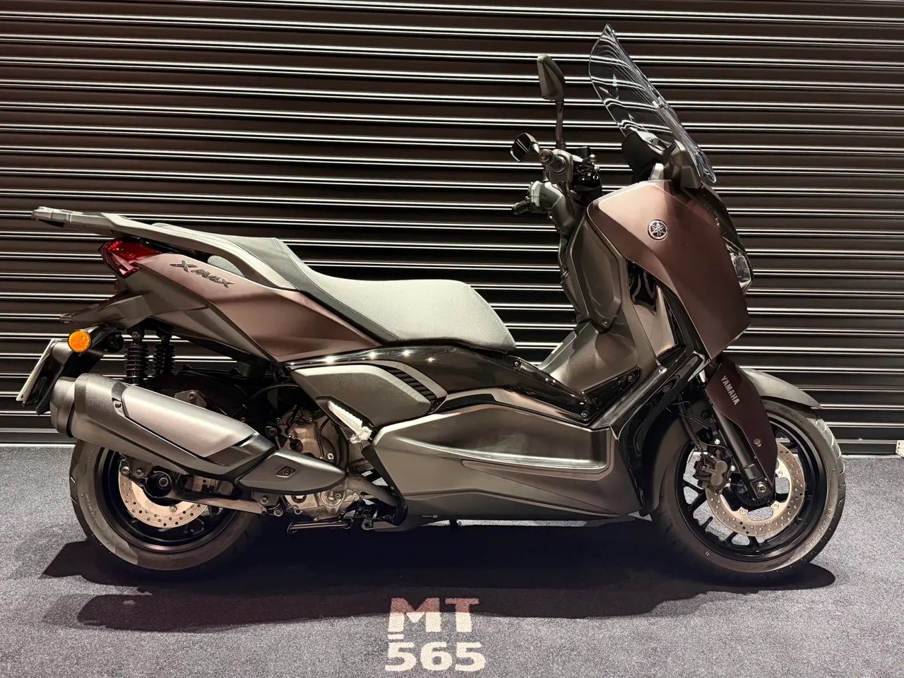 YAMAHA XMAX 300 CONNECTED ABS