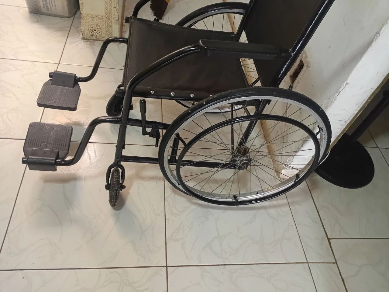 Cadeira de rodas  - Foto 2