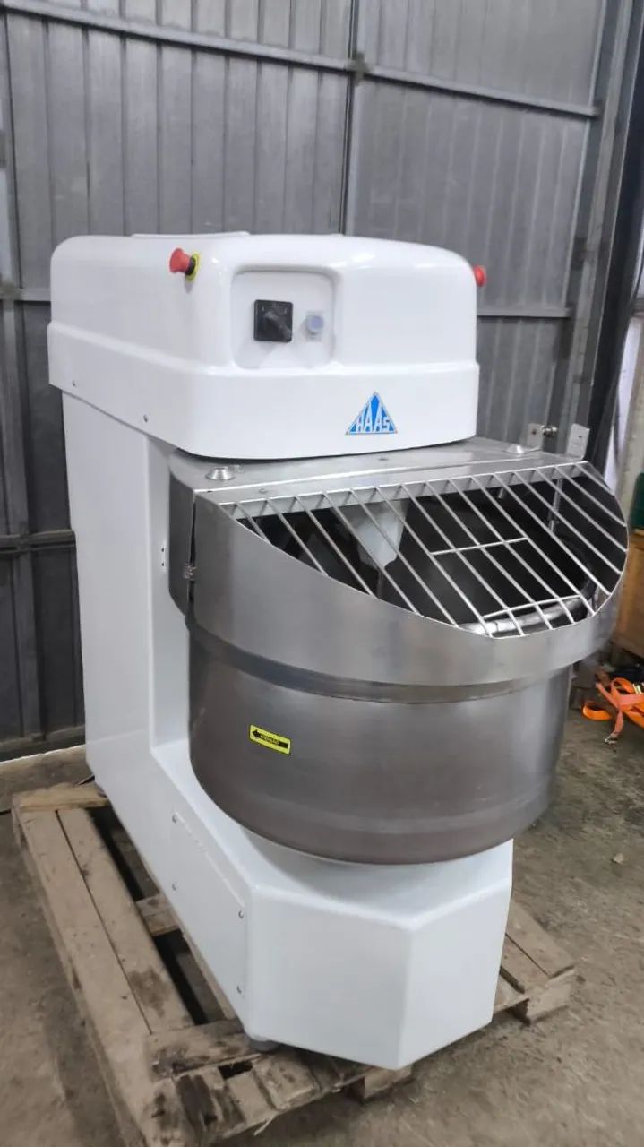 Masseira industrial Haas 100kg de massa Aamassadeira espiral