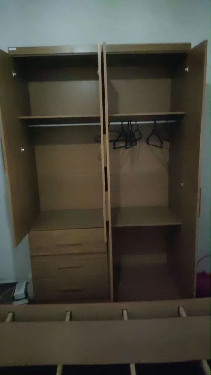 Guarda roupa solteiro 