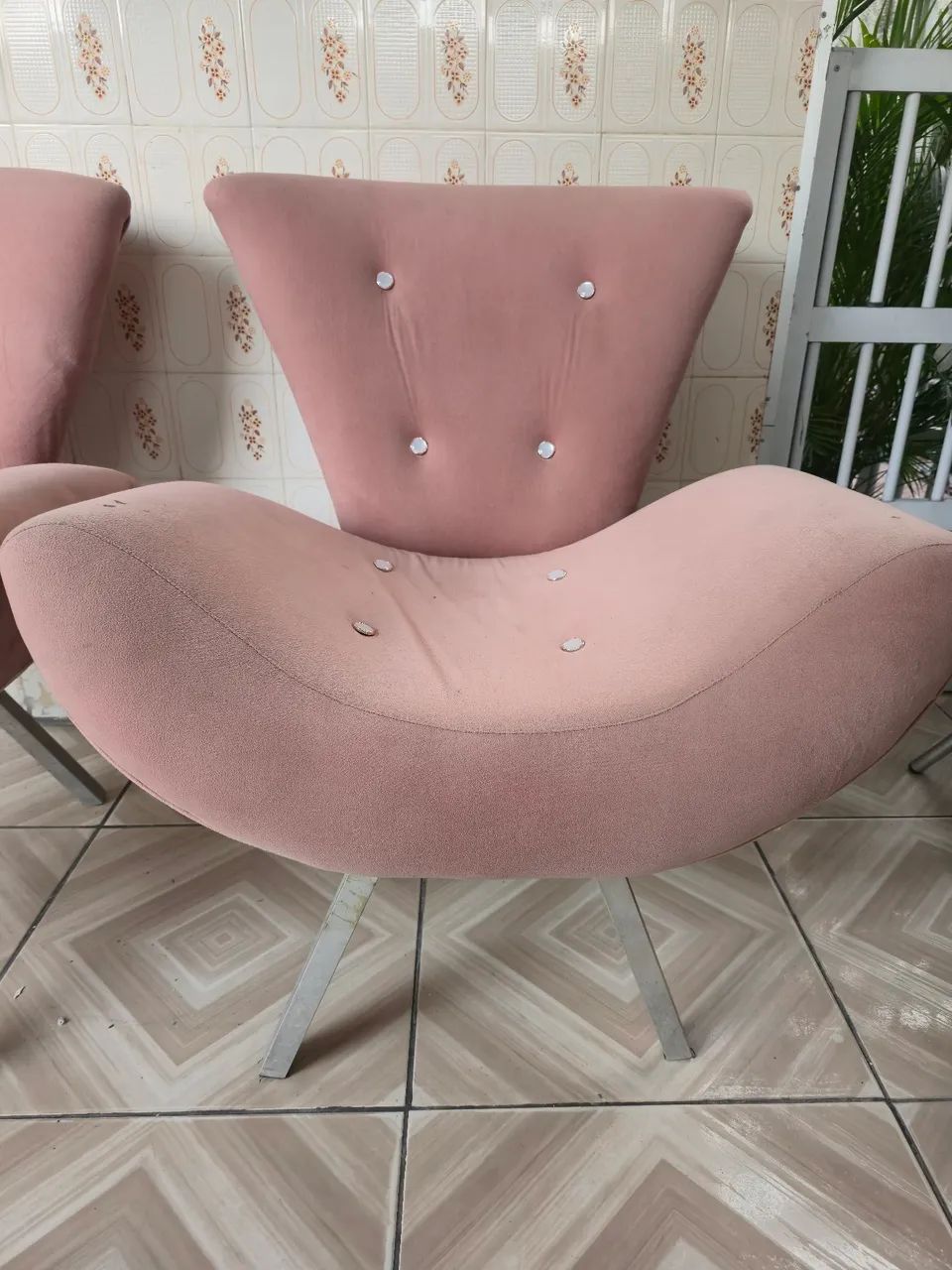 DUAS POLTRONAS ROSA  - Foto 4