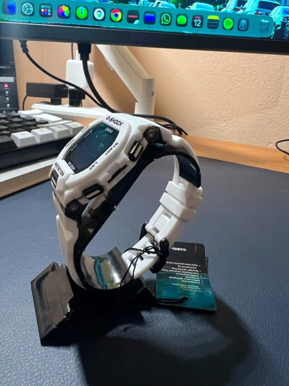 Casio Relógio digital G-Shock Move Step Tracker de resina branca GBD200-7 - Foto 5