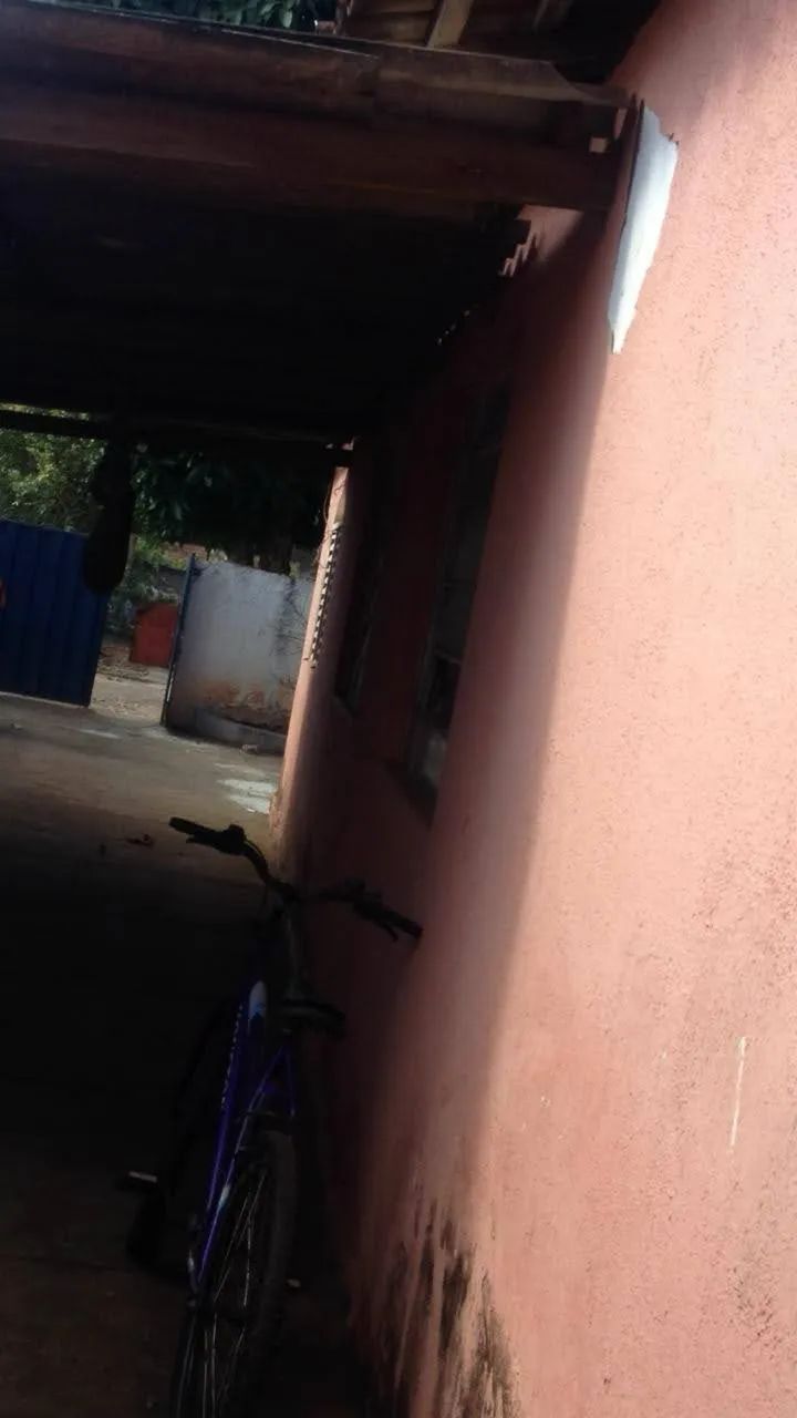 Vendo Casa com Barracão
