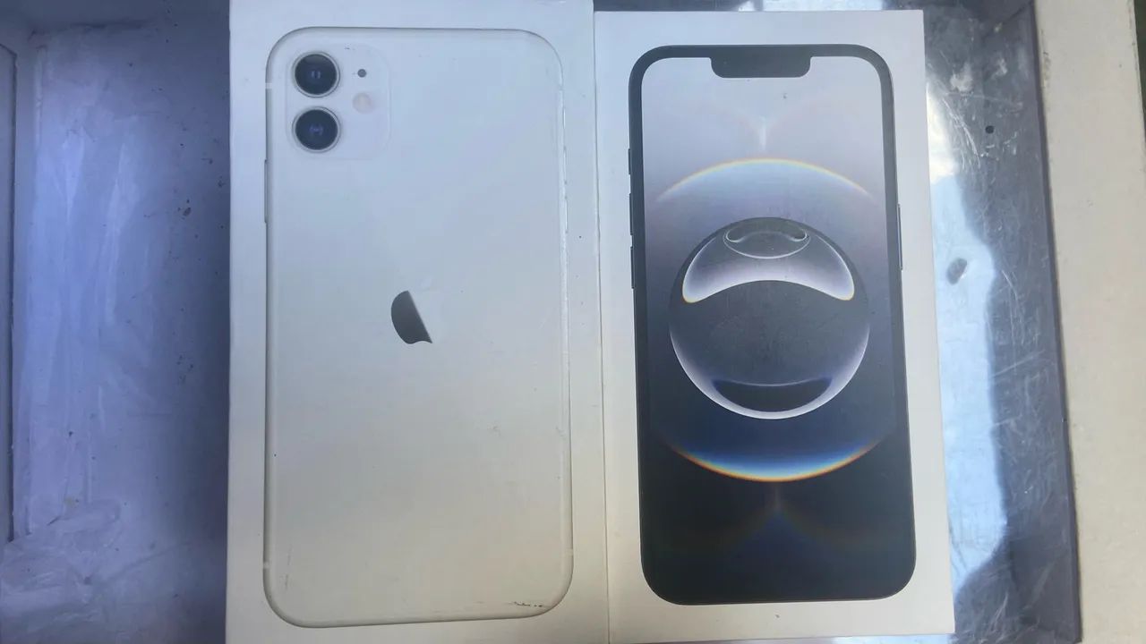 Caixas de iPhones 