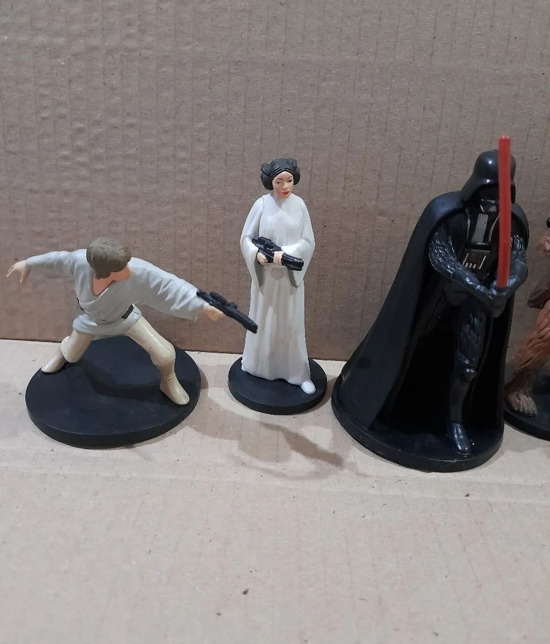 Lote 15 figuras Star Wars Hasbro e Disney - Foto 2