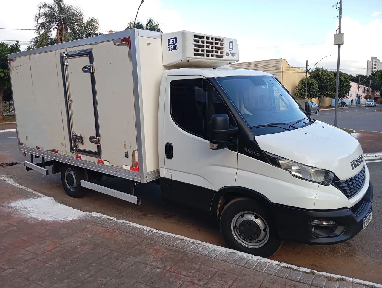 IVECO DAILY Baú Refrigerado  - Foto 4