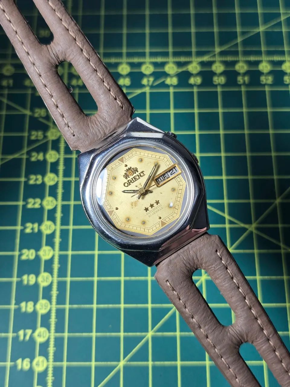 Relógio Orient Automático 3 Estrelas Vintage - Mostrador Champagne Octagonal