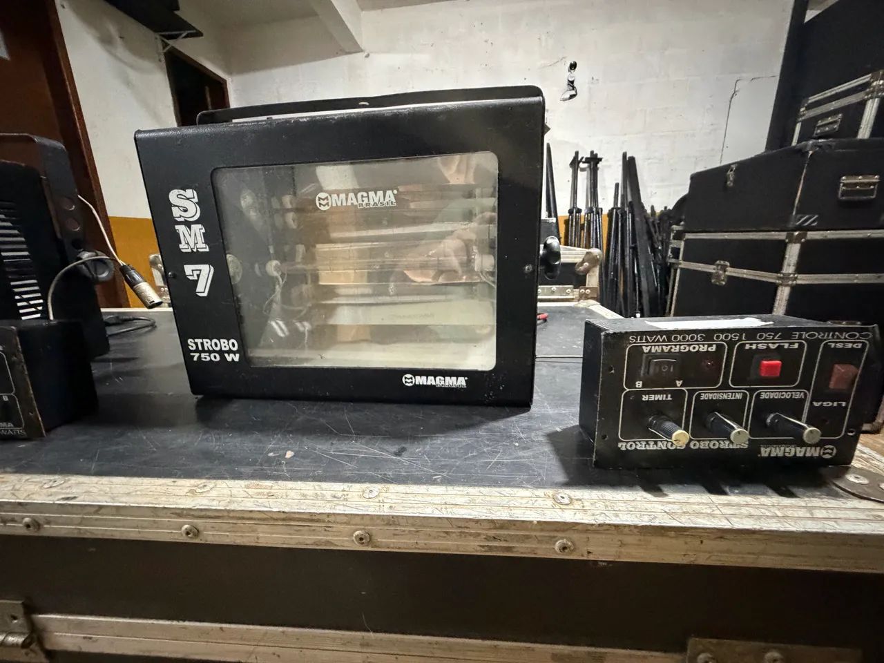 Kit 2 strobo Magna sm7 - 750watts - Foto 5