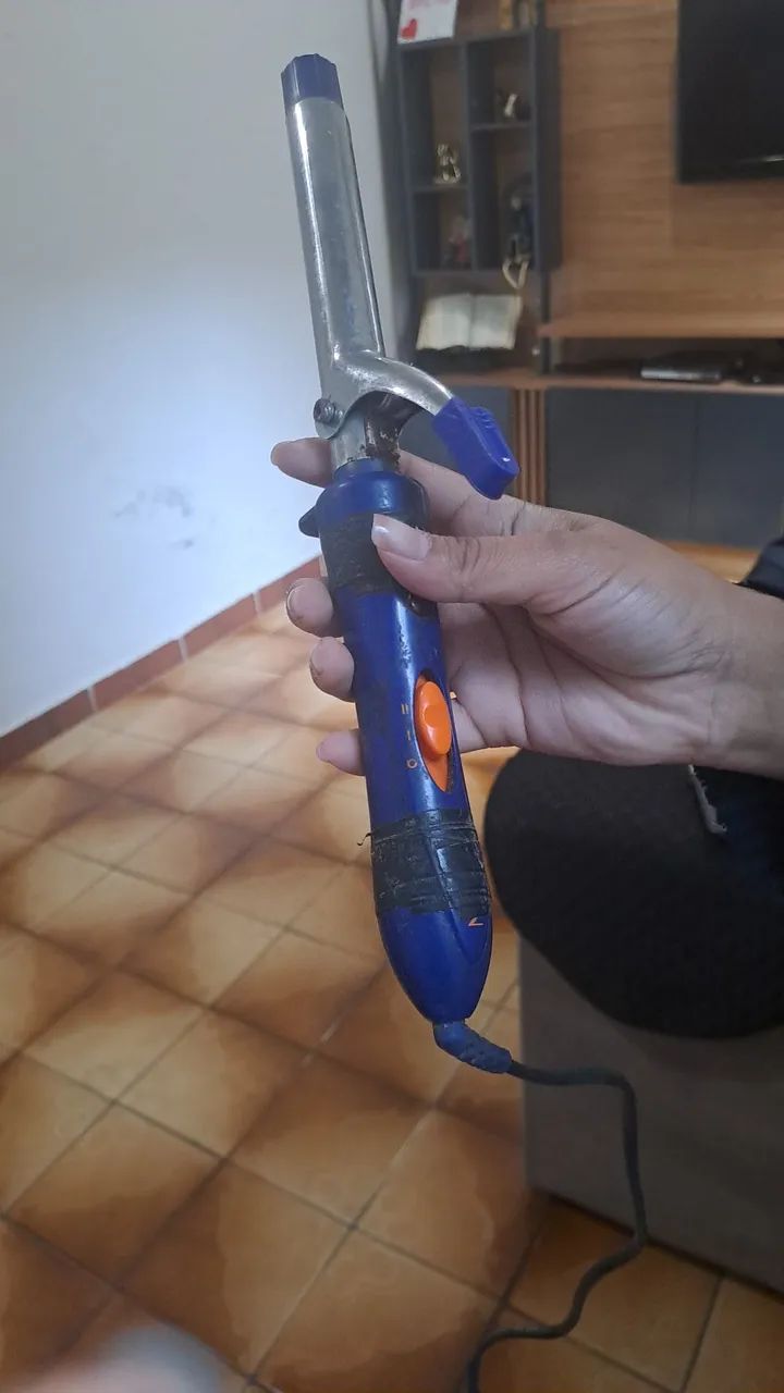 Carrinho de salão, mais uns assessórios,  - Foto 2