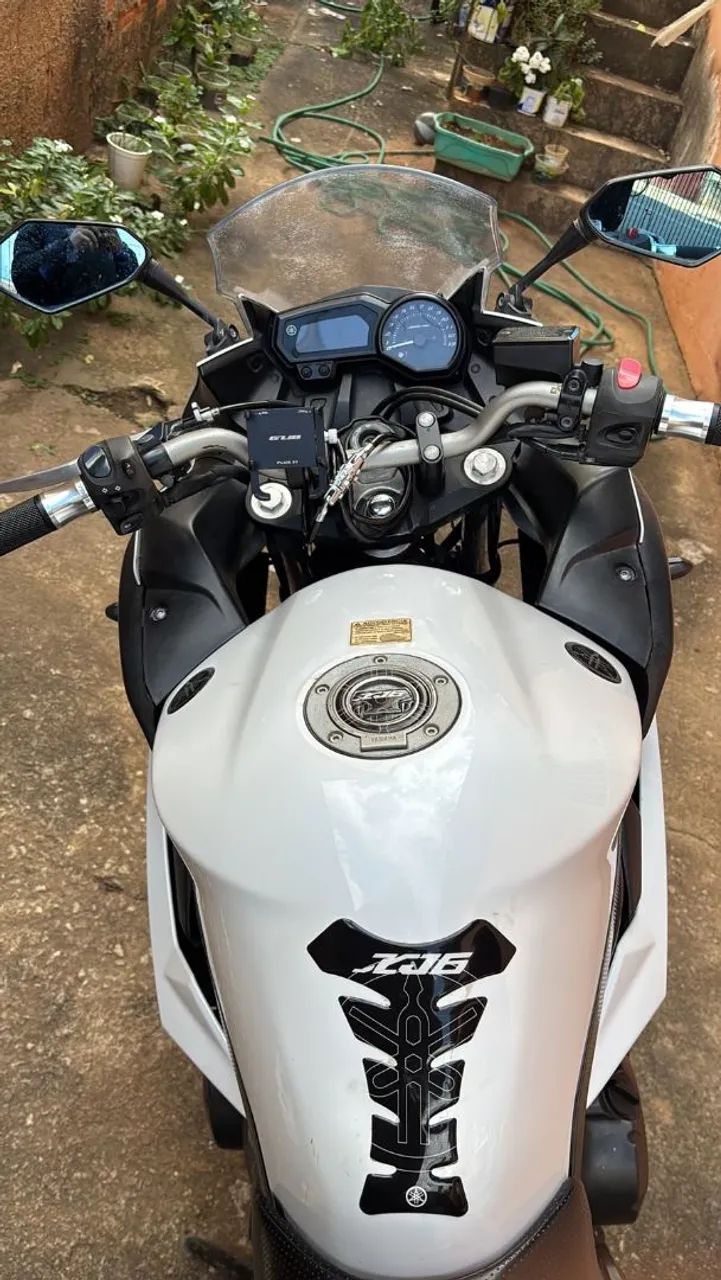 XJ6F 2012 - Foto 2