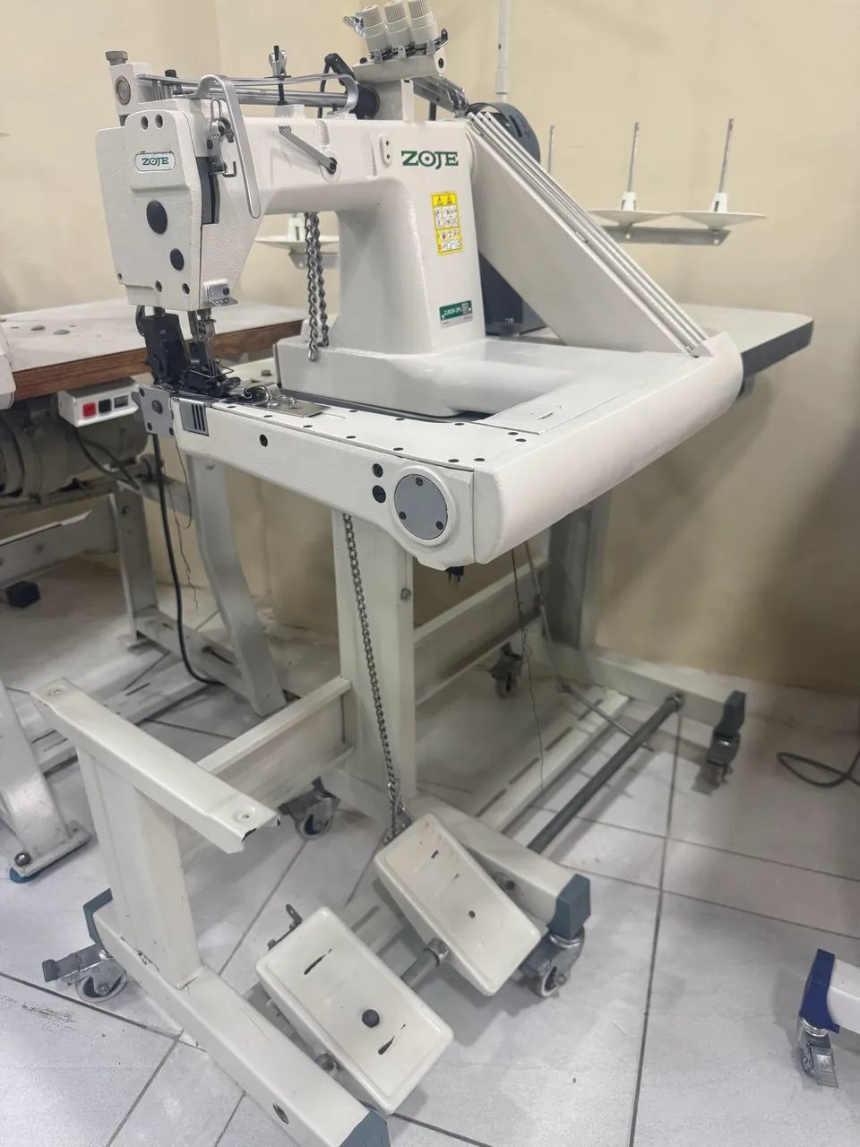 Máquina de braço 3 agulha com catraca completa  - Foto 2