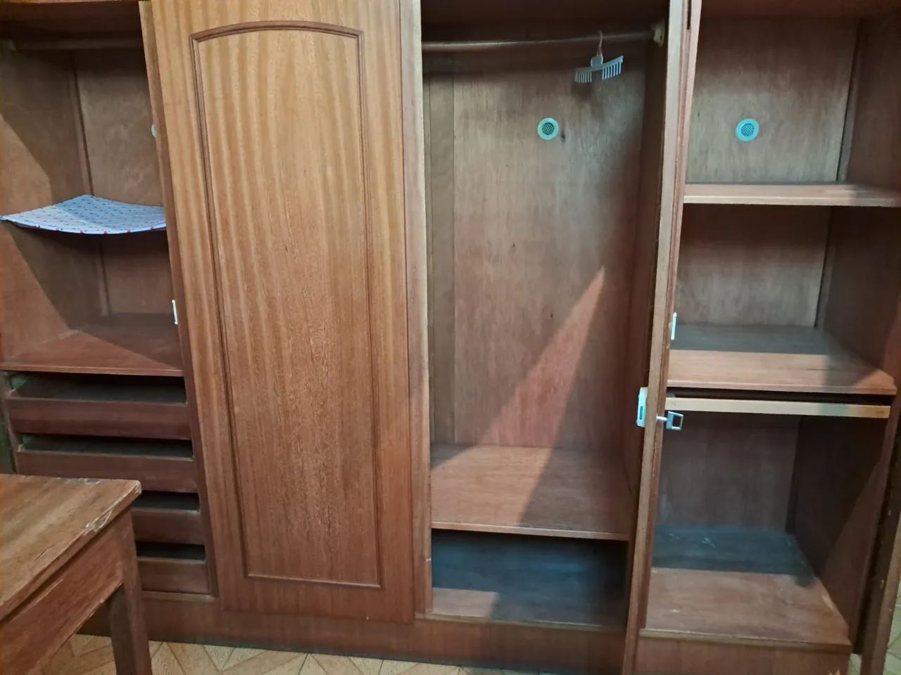 Armário dúplex, cama de solteiro e estante - Foto 4