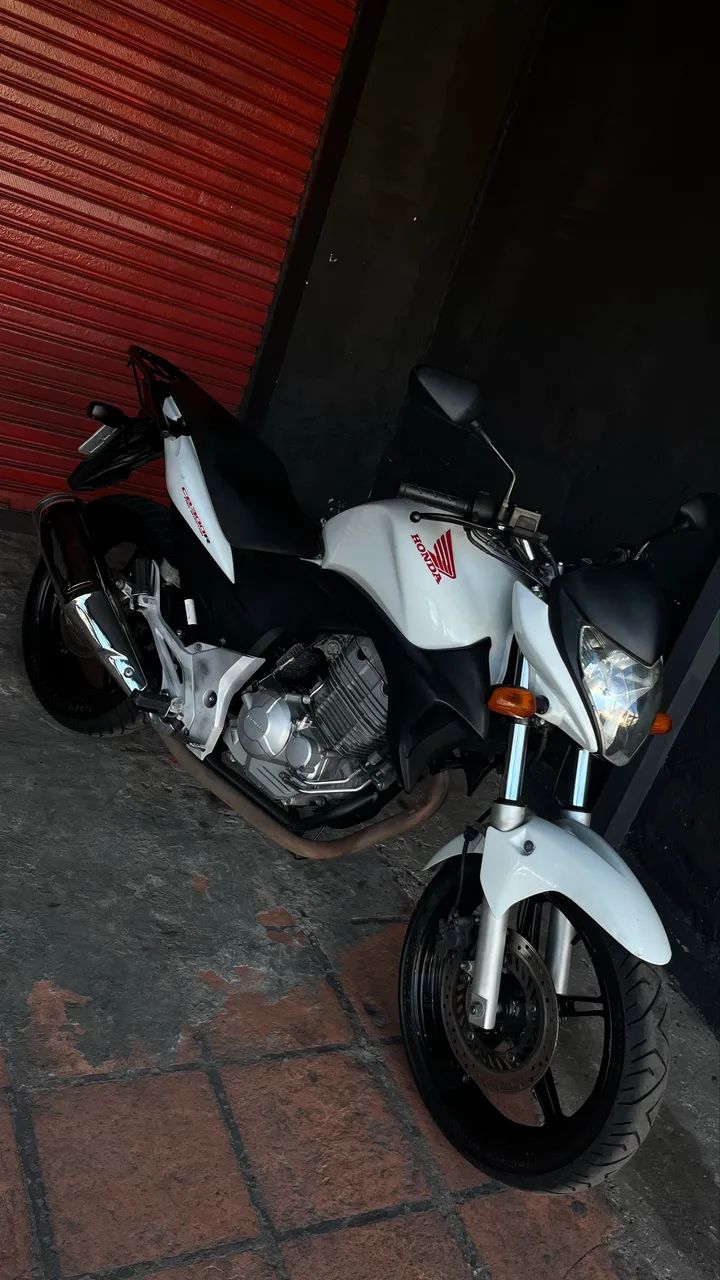 CB300R MUITO CONSERVADA OK! - Foto 5