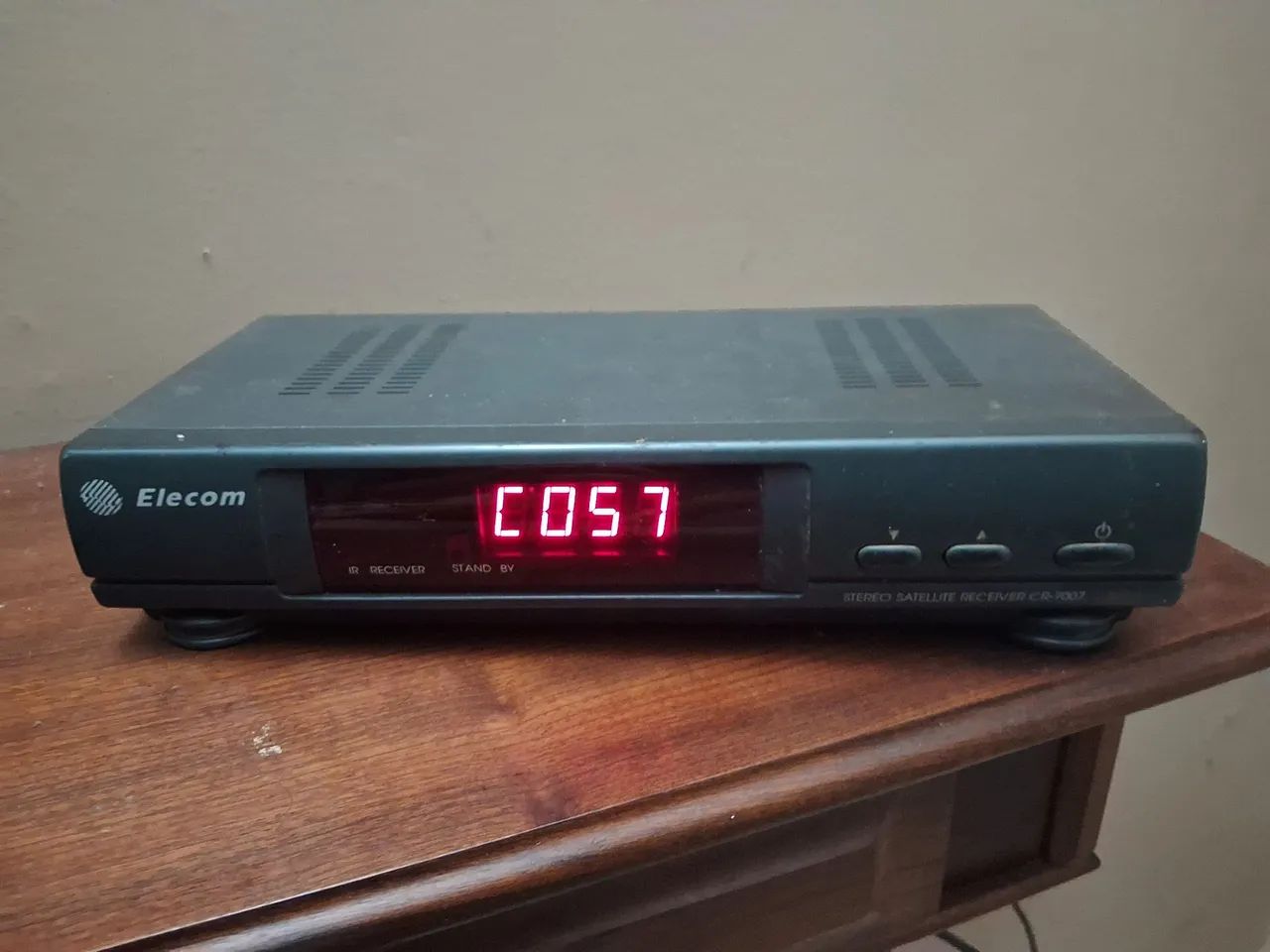 Rádio relógio/despertador Elecom