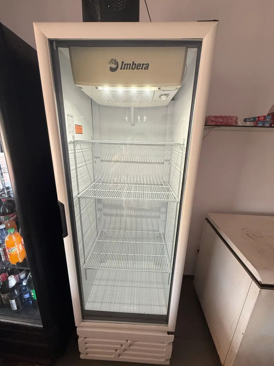 Freezer Vertical Imbera / Expositor de bebidas