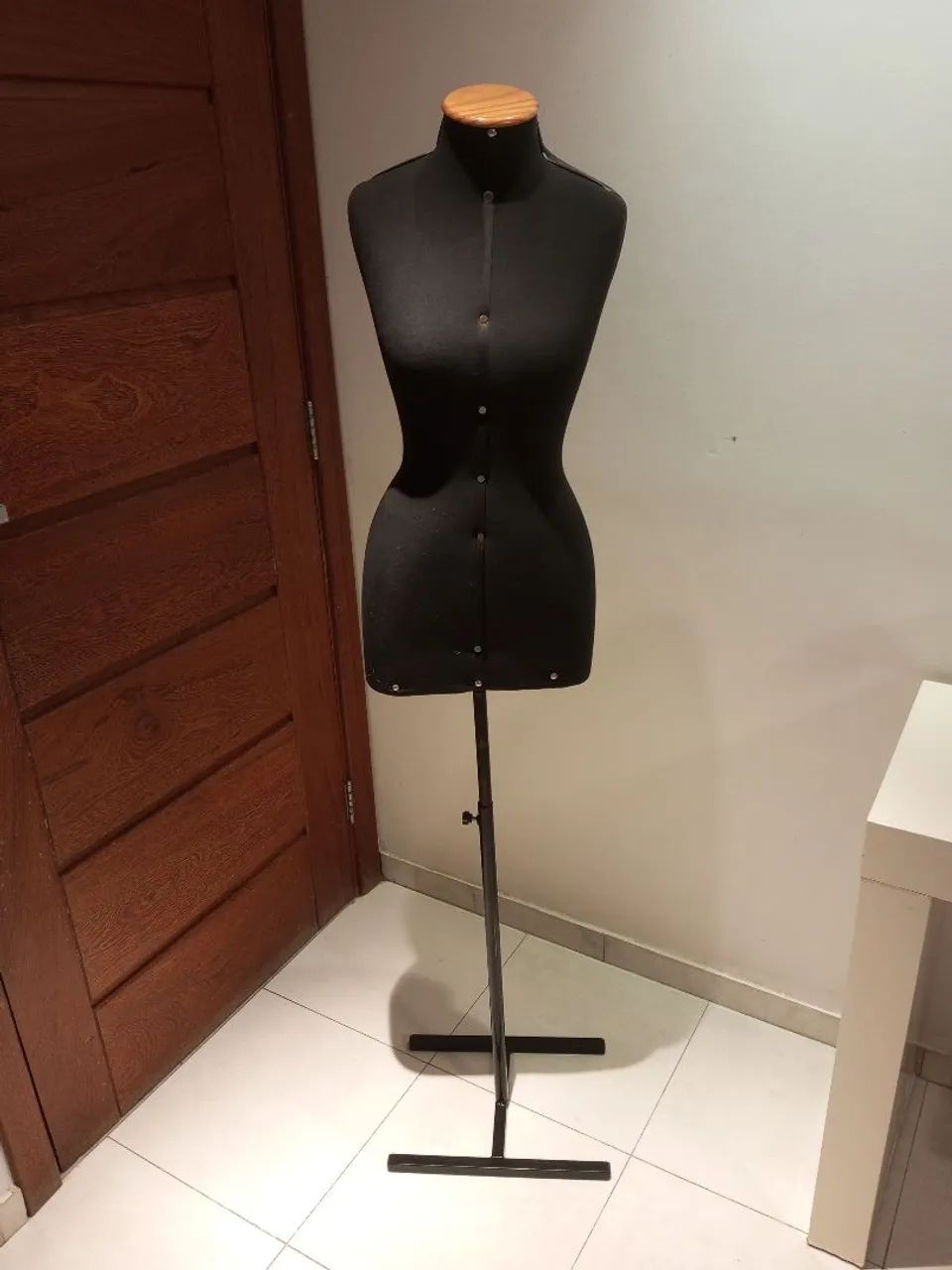Manequim feminino {TECIDO} [POUCO USADO]