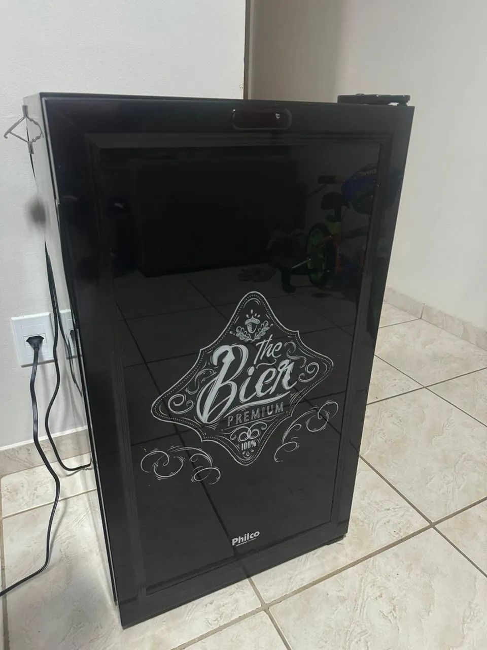 Ceverjeira e frigobar 