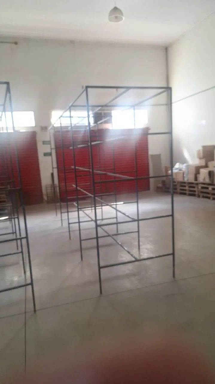 Prateleira de ferro