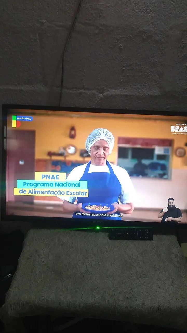 TV Sony 32 polegadas com controle  - Foto 4