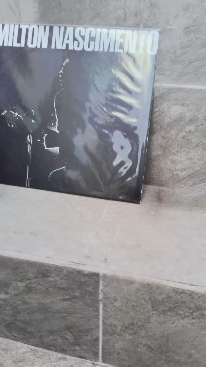 Milton Nascimento - Travessia (LP) - Foto 2