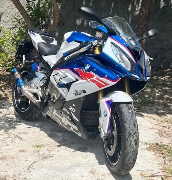 BMW s1000rr com motor danificado 