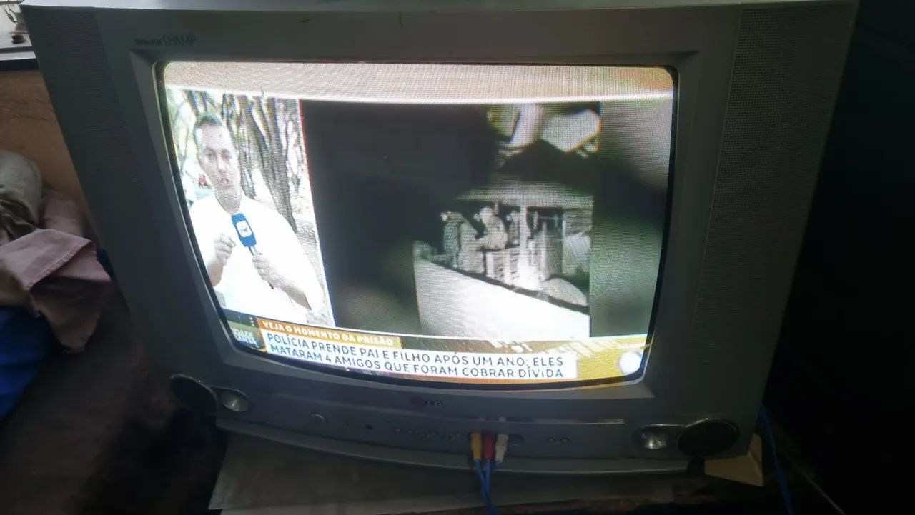 Vendo TV de tubo de 20 polegadas lg turbo - Foto 4