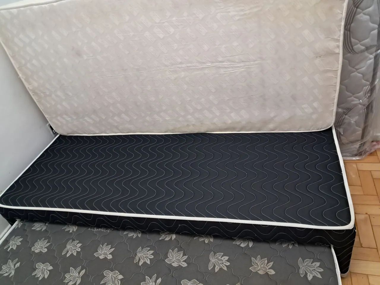 Cama solteiro 88cm com colchão e auxiliar  - Foto 3