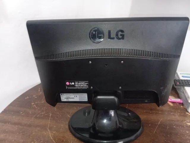 monitor LG e teclado - Foto 2