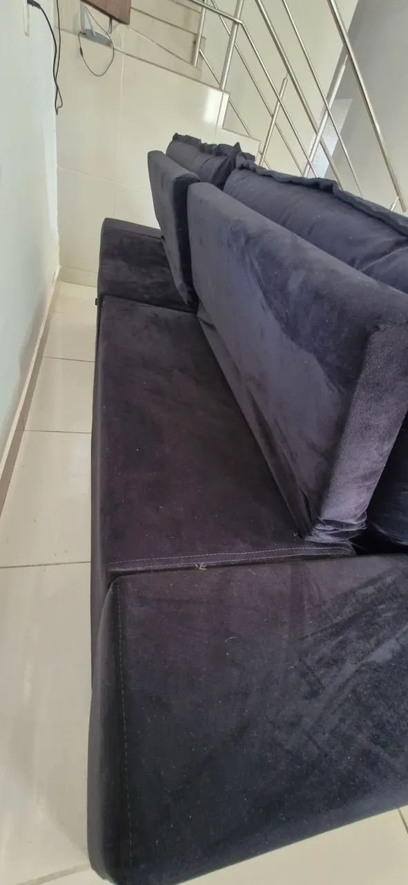 Sofá Zeus Retrátil em Mola Ensacada + Puffs - Foto 4