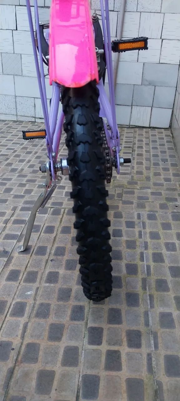 Bicicleta aro 20 Bagageiro semi nova - Foto 5