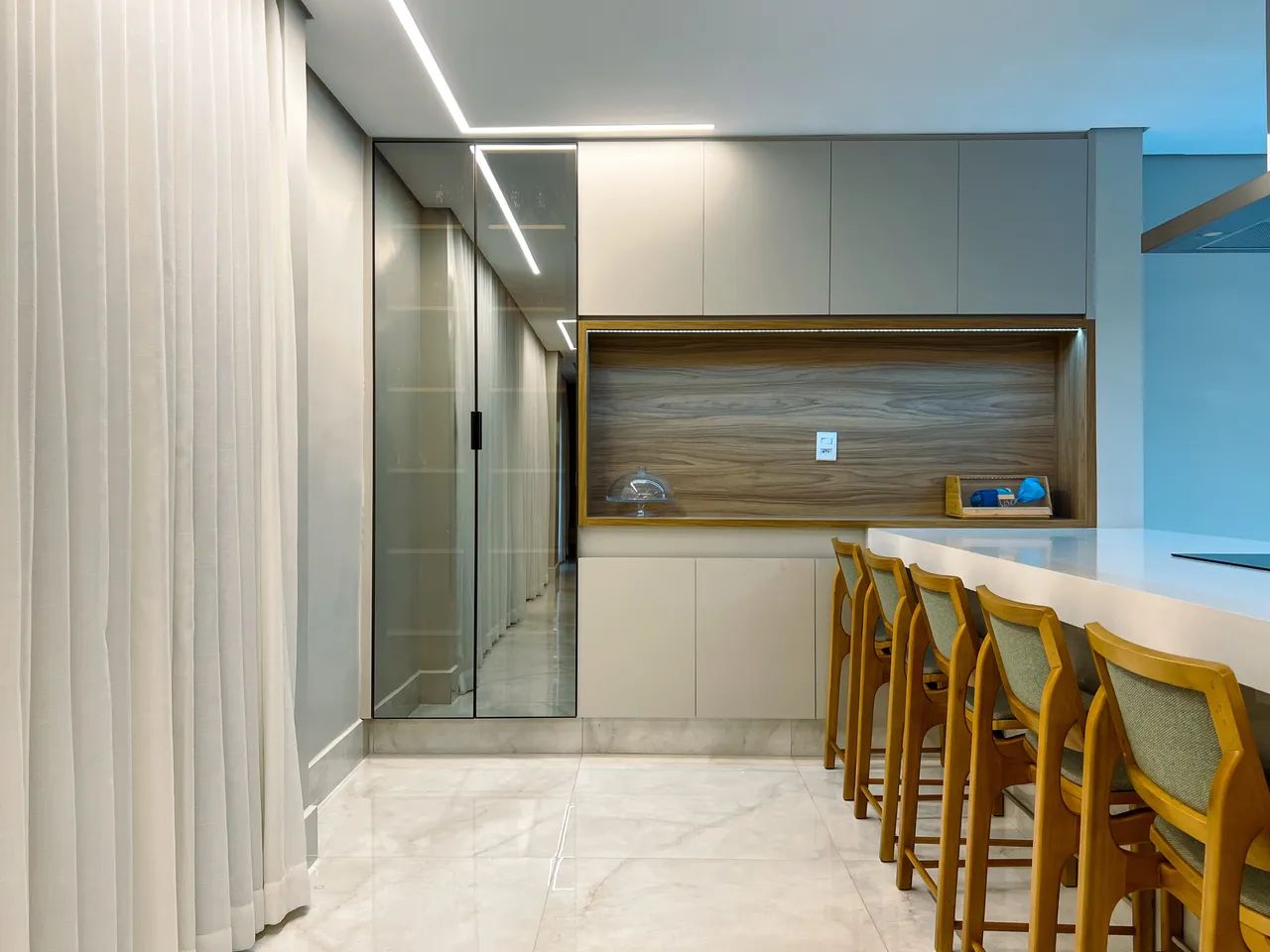 Vendo Casa 4 quartos Mobiliada em Condomínio Fechado  - Foto 2