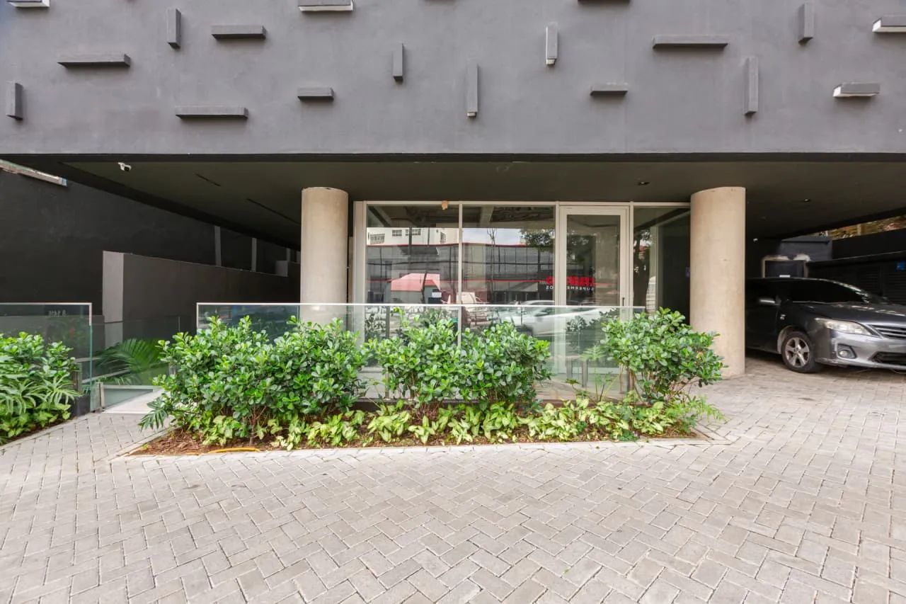 Loja na Avenida Rebouças, 990  389 m² - Foto 2