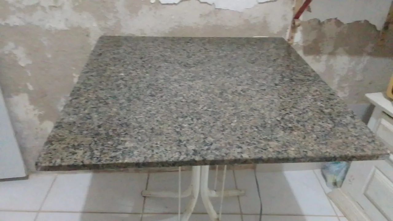 Mesa granito 90x90 