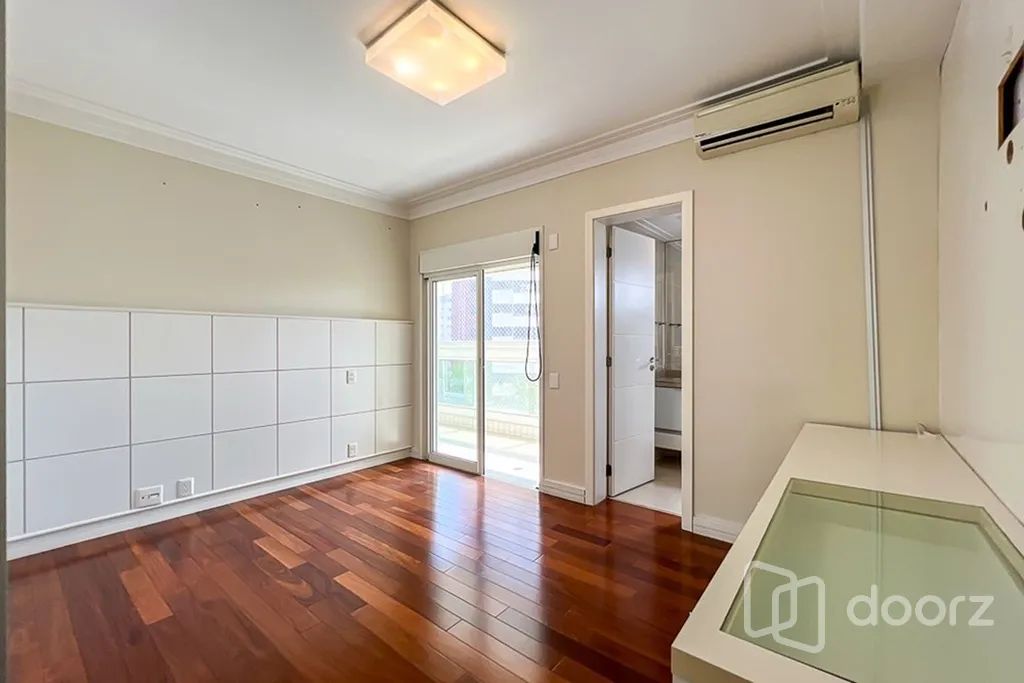 Imóvel na Jorge Américano com 5 dormitórios e 367m² - Foto 5