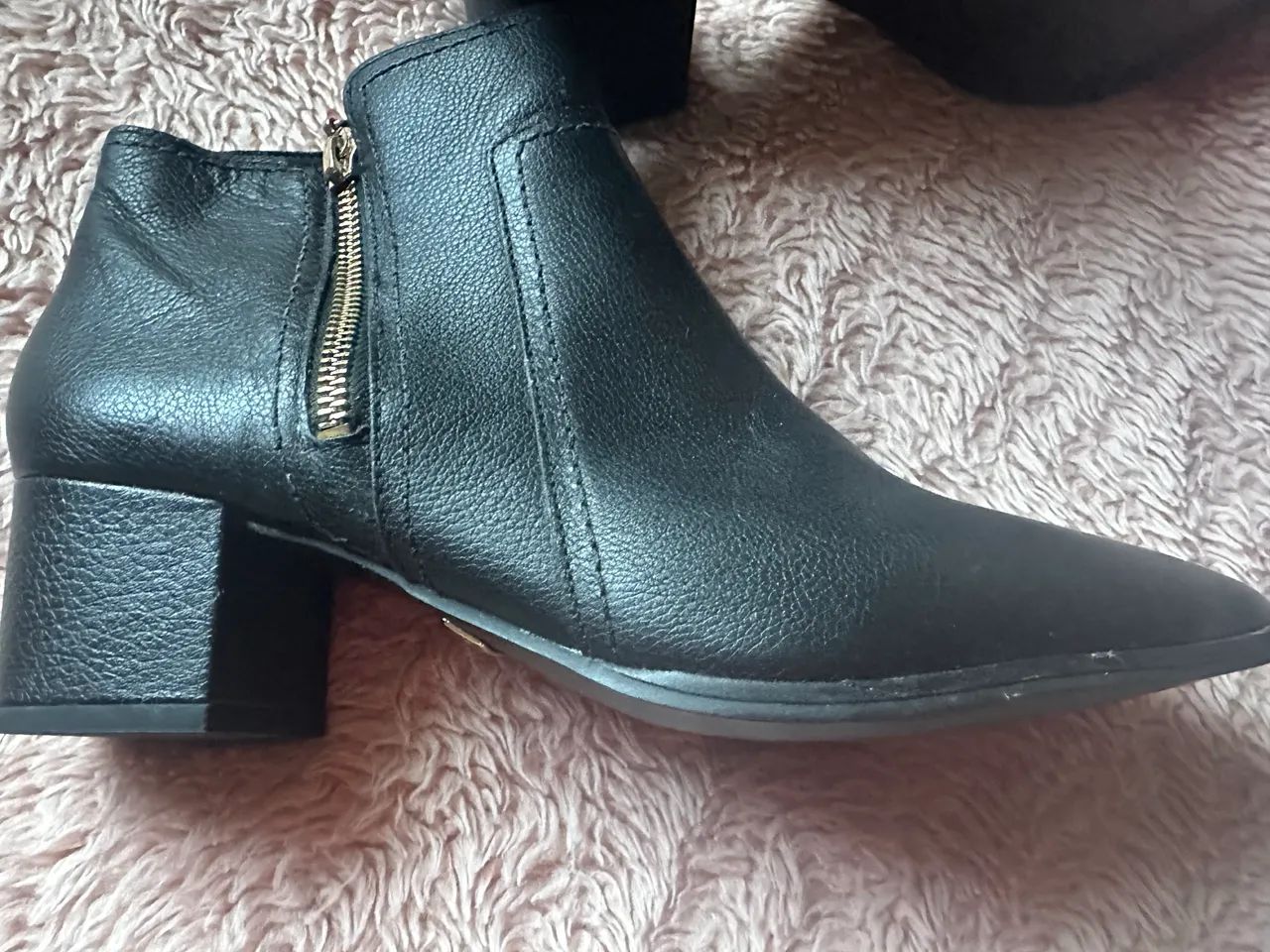 Vendo bota cano curto  - Foto 3