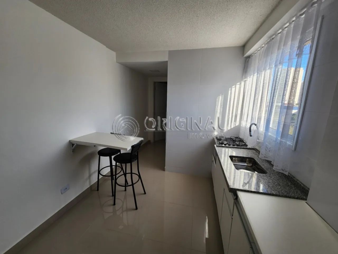 APARTAMENTO MOBILIADO PARA LOCAÇÃO - Foto 2