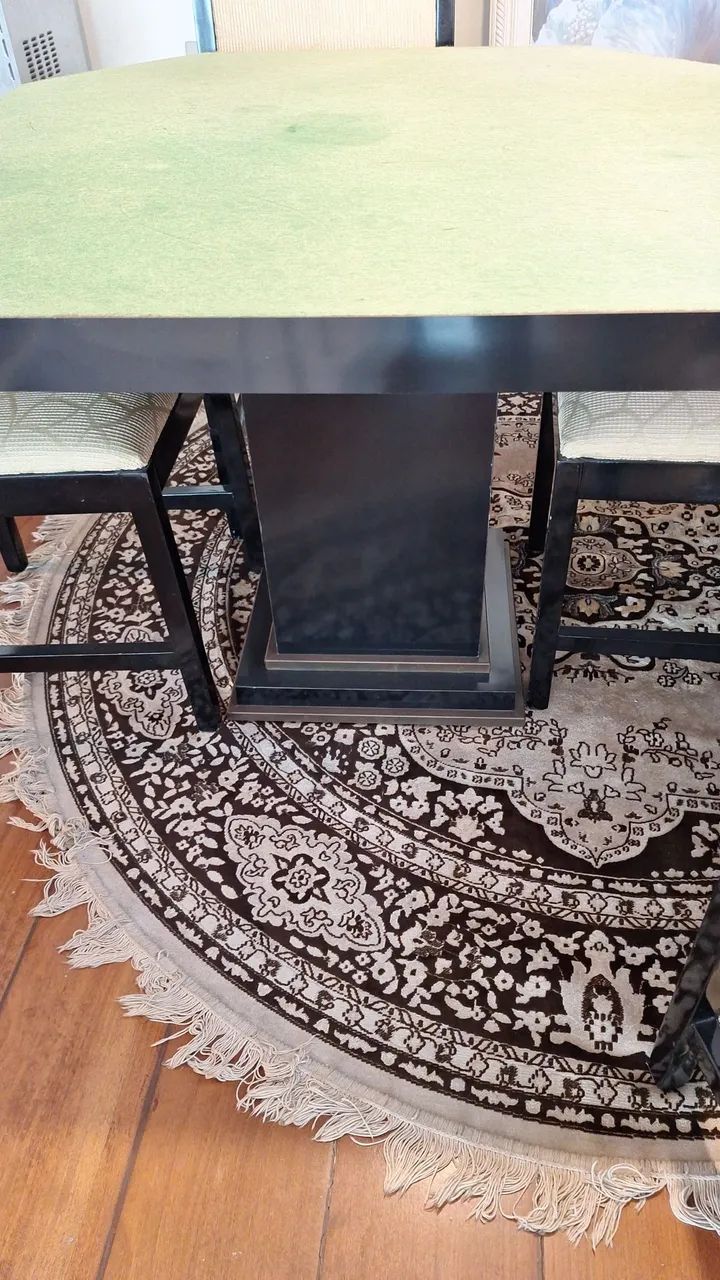 Mesa para jogo com 4 cadeiras  - Foto 2