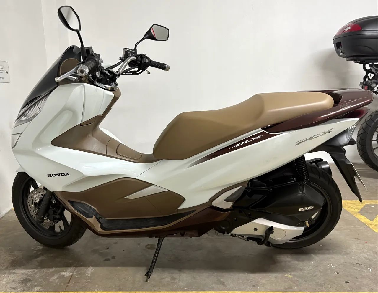 【受付終了】PCX150 Honda 150/dlx 2021 - 1490131312 | OLX
