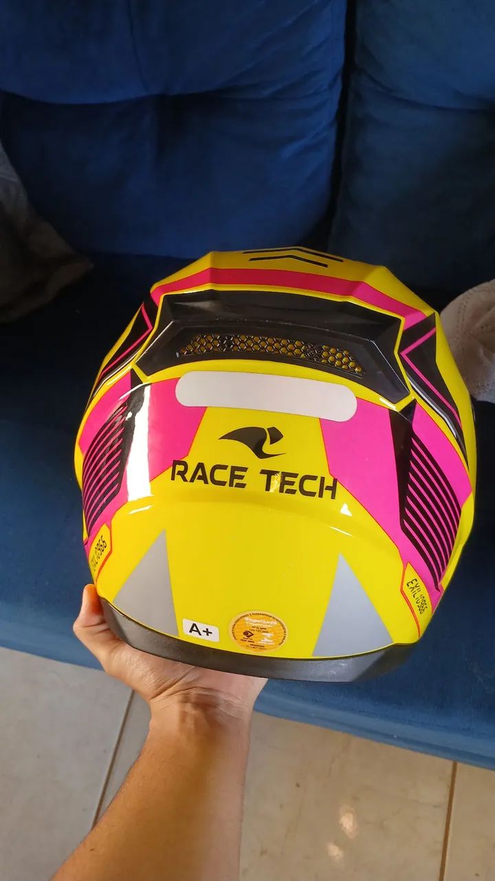 Capacete Race Tech tamanho 56 - Amarelo, Preto e Rosa - Foto 3