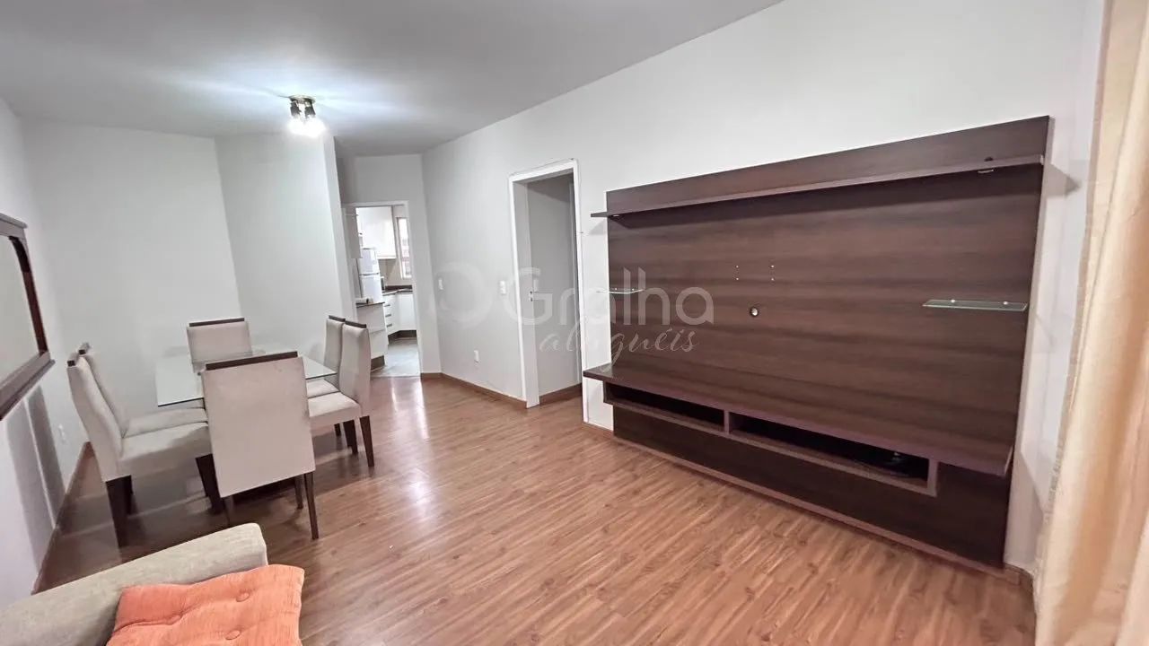 Apartamento em Agronômica