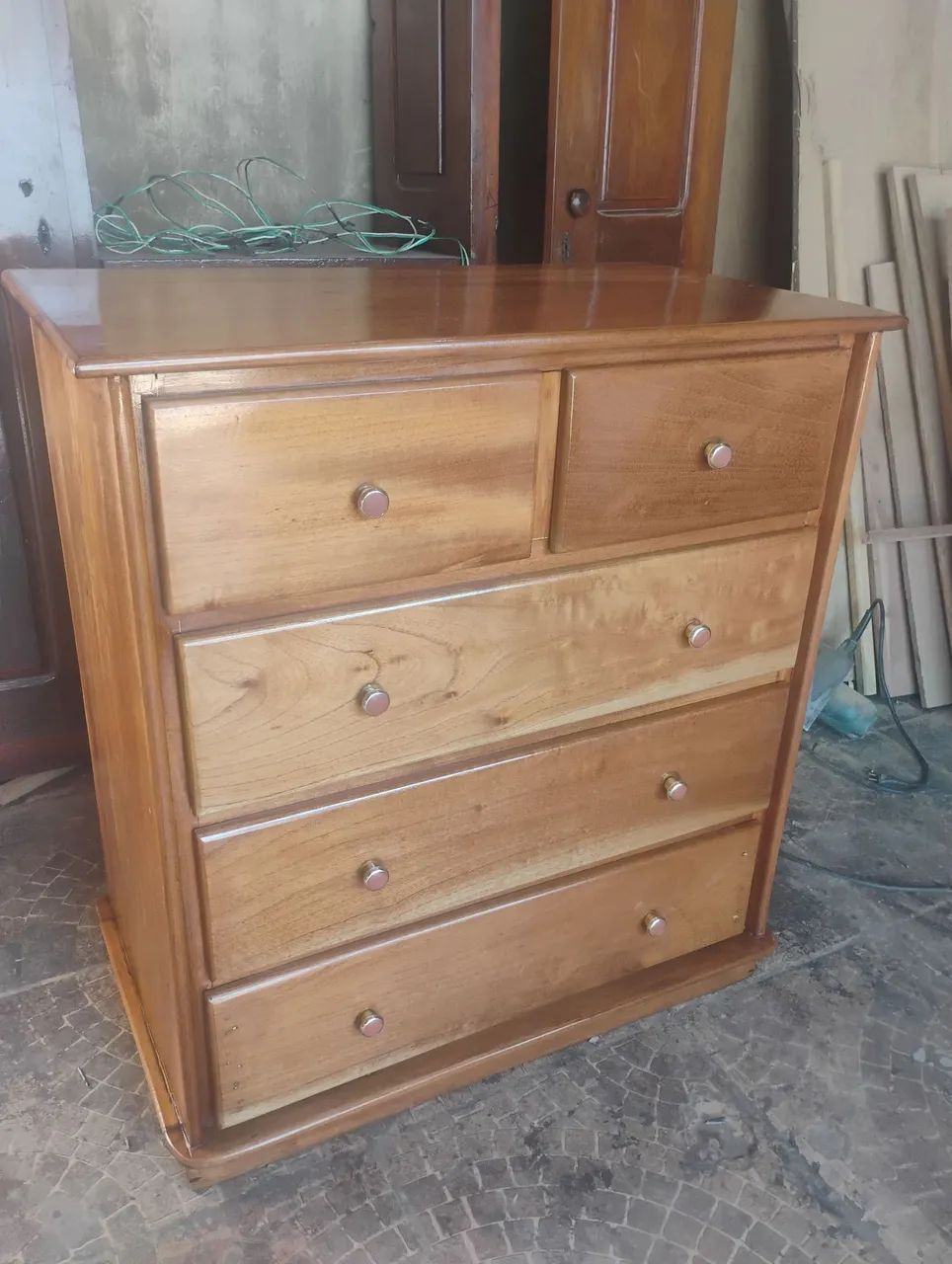 Vendo essa cômoda de madeira  - Foto 4