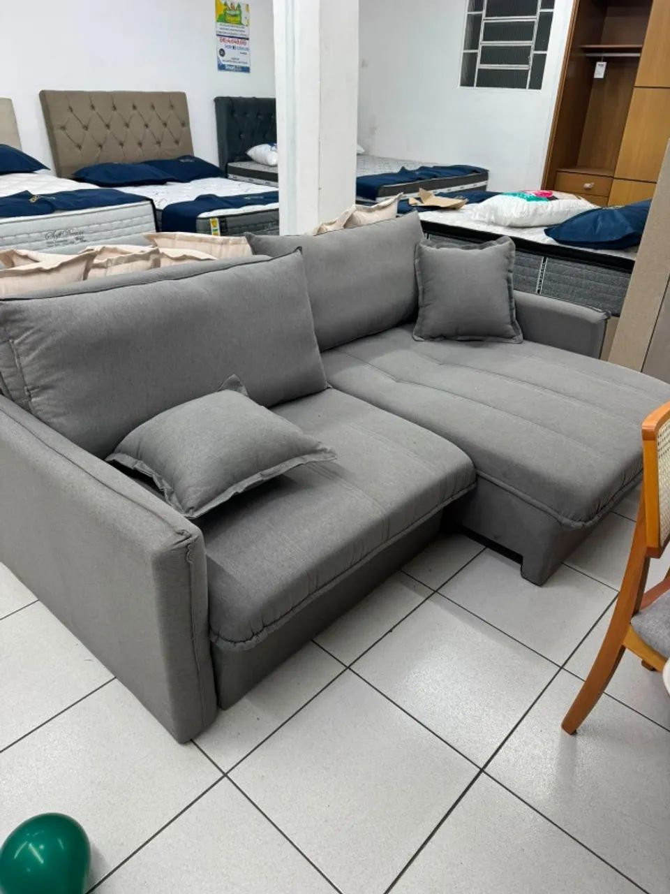 Sofá Cama Sem Caixa Cinza 2,20m 4 Pessoas - Foto 2
