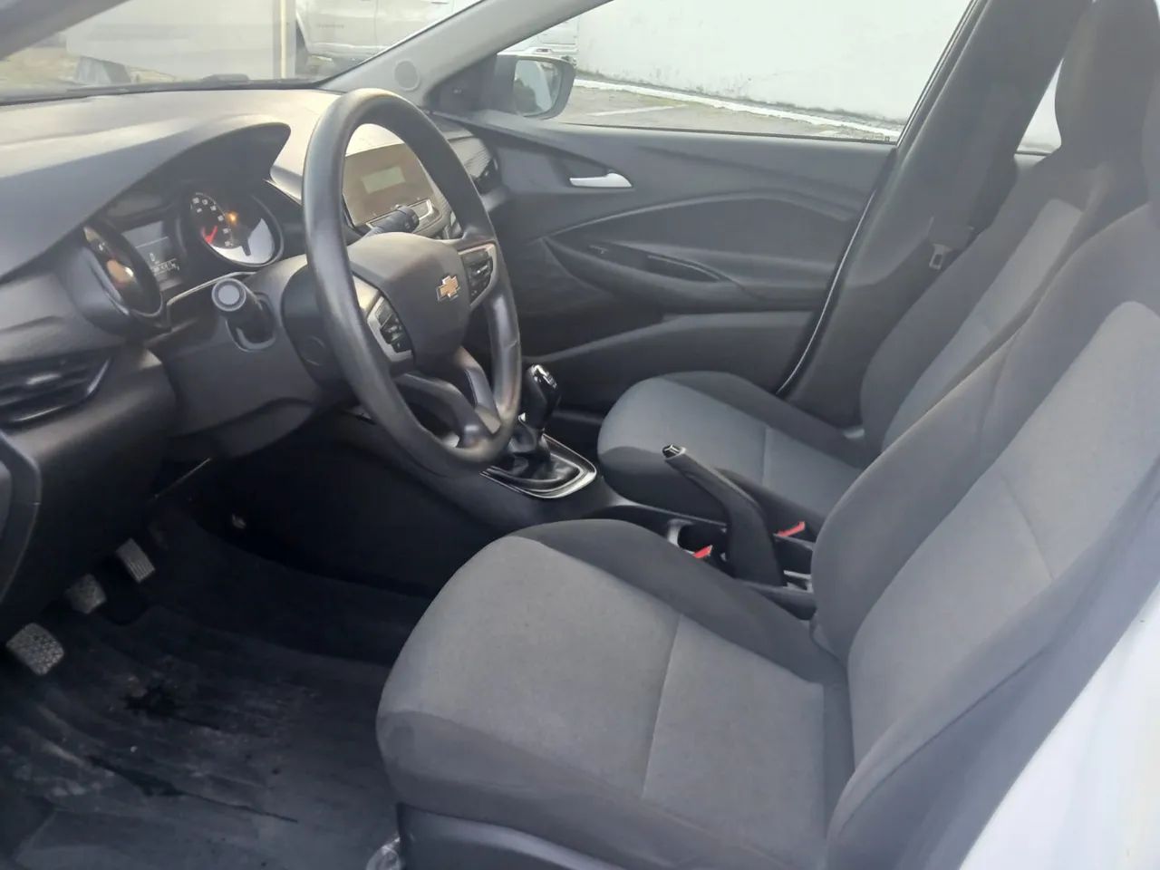 Chevrolet Onix Hatch 1.0 12V Flex Mec. 4P 2021 - Foto 2